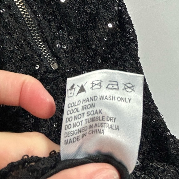 Hello Molly Size 4 Black Sequins Dress Scoop Neck Cinched Sexy Lined Mini - Picture 4 of 16